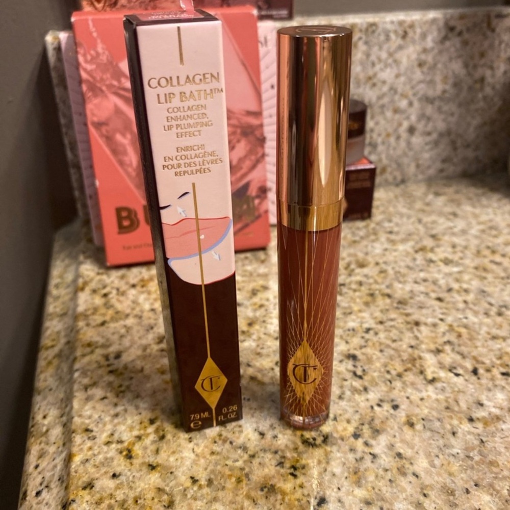 High end makeup bundle - Picture 5 of 9
